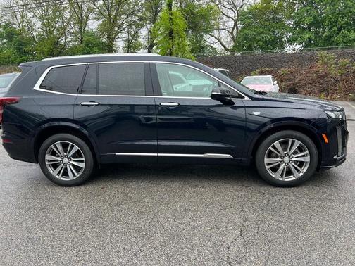 2022 Cadillac XT6 Premium Luxury AWD