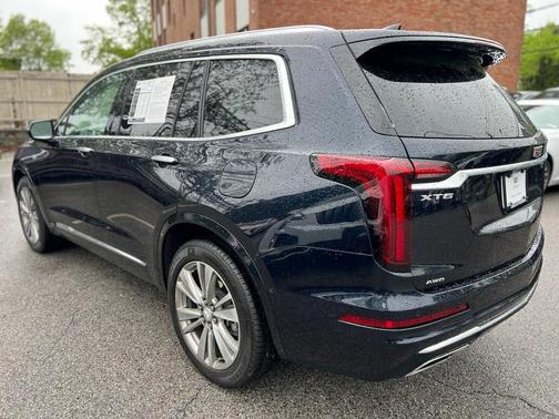 2022 Cadillac XT6 Premium Luxury AWD