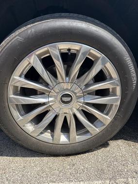 2023 Cadillac Escalade ESV Premium Luxury