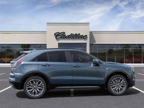 2025 Cadillac XT4 Sport