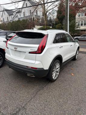2023 Cadillac XT4 Luxury