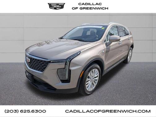 Latte 2024 Cadillac XT4 Luxury