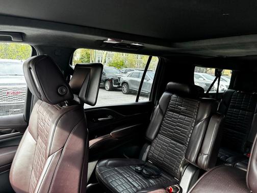 2021 Cadillac Escalade ESV Sport Platinum