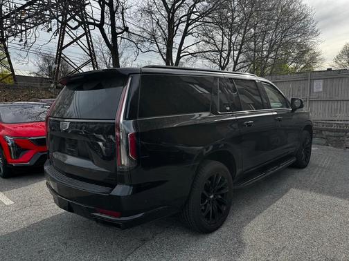 2021 Cadillac Escalade ESV Sport Platinum