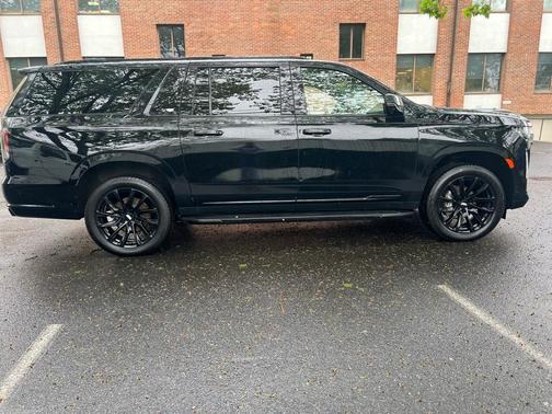 2021 Cadillac Escalade ESV Sport Platinum