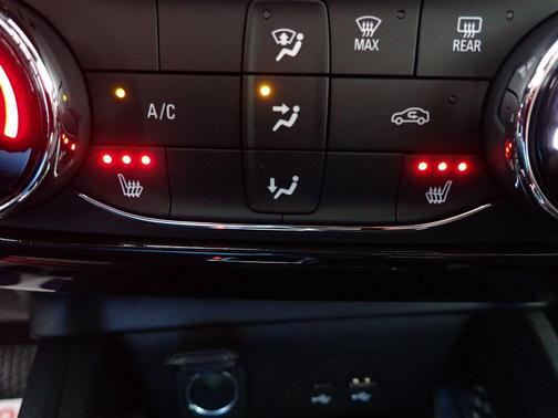 Mosaic Black Metallic 2026 Chevrolet Trailblazer RS