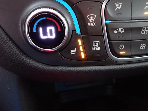 Summit White 2019 Chevrolet Equinox 1LT