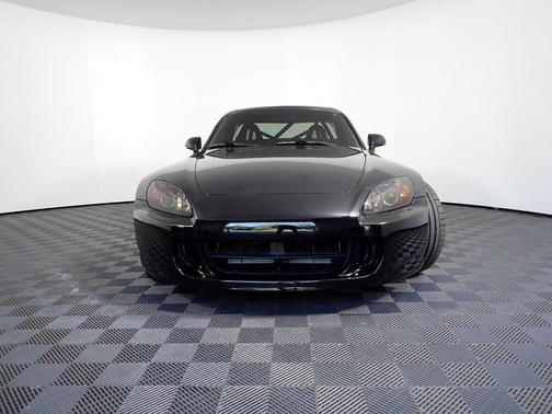 2005 Honda S2000 Base (M6)
