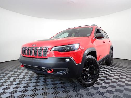 Firecracker Red Clearcoat 2019 Jeep Cherokee Trailhawk