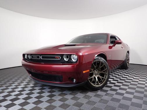 Octane Red Pearlcoat 2017 Dodge Challenger R/T