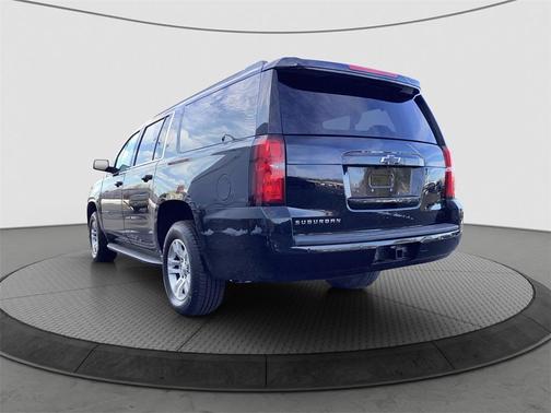 2017 Chevrolet Suburban LS