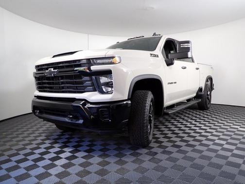 2026 Chevrolet Silverado 2500 Custom