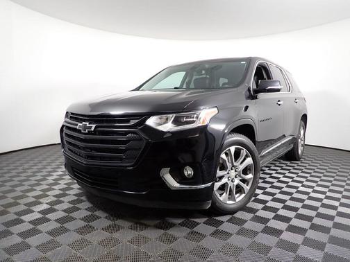 Mosaic Black Metallic 2019 Chevrolet Traverse Premier