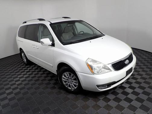 2014 Kia Sedona LX