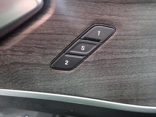 2022 Jeep Grand Cherokee Sport