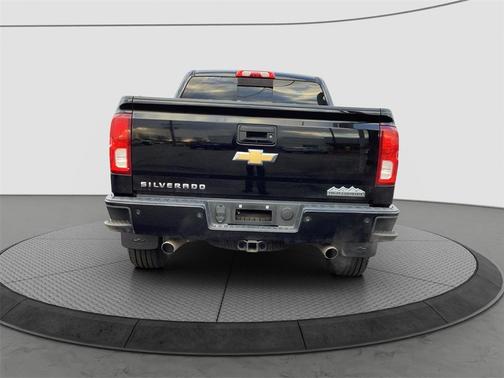 2017 Chevrolet Silverado 1500 High Country