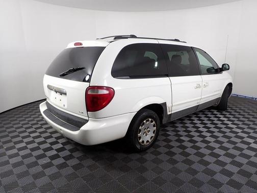 2001 Chrysler Town & Country LX