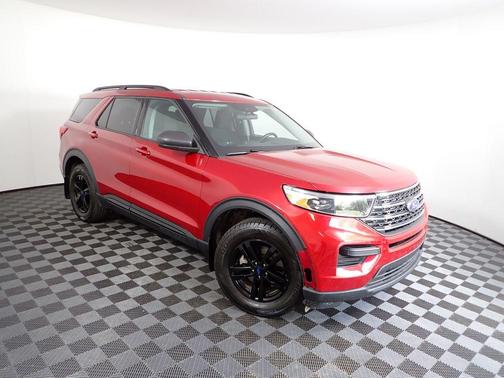 Rapid Red Metallic Tinted Clearcoat 2023 Ford Explorer XLT