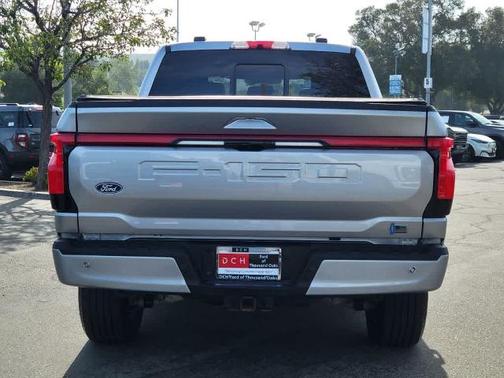 ICONIC SILVER METALLIC 2025 Ford F-150 LARIAT