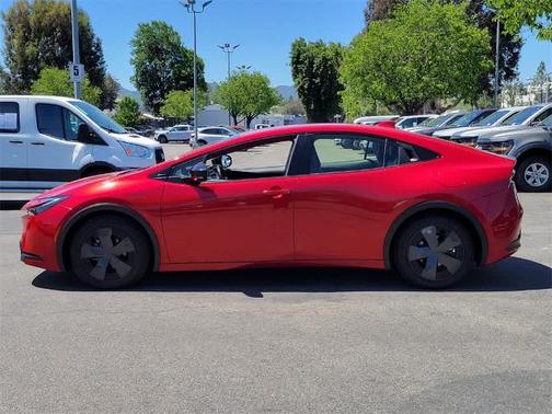 2023 Toyota Prius LE