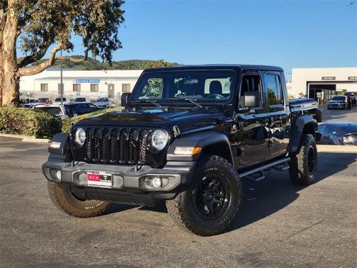 2020 Jeep Gladiator SPORT