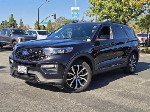 2022 Ford Explorer ST-LINE