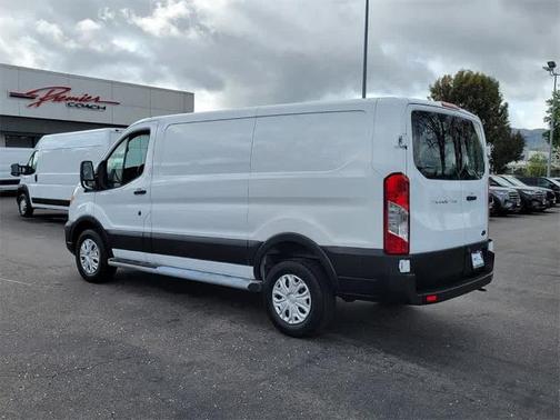 2022 Ford Transit-250