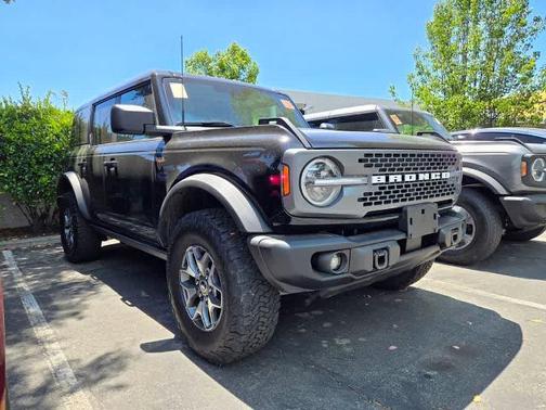SHADOW BLACK 2025 Ford Bronco BADLANDS