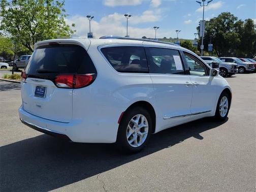 2020 Chrysler Pacifica TOURING L PLUS