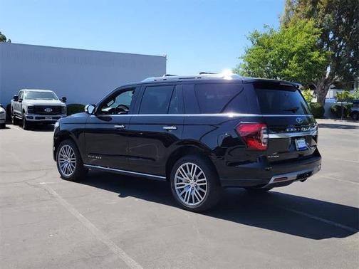 2022 Ford Expedition PLATINUM