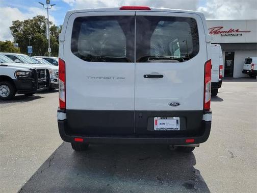 2022 Ford Transit-250