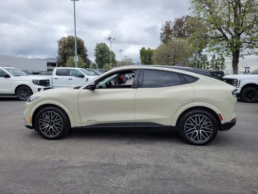 DESERT SAND 2025 Ford Mustang Mach-E PREMIUM