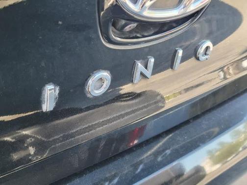 Black Noir Pearl 2018 Hyundai IONIQ Hybrid SEL