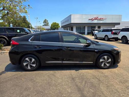 Black Noir Pearl 2018 Hyundai IONIQ Hybrid SEL