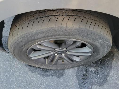 ICONIC SILVER METALLIC 2023 Ford F-150 XLT