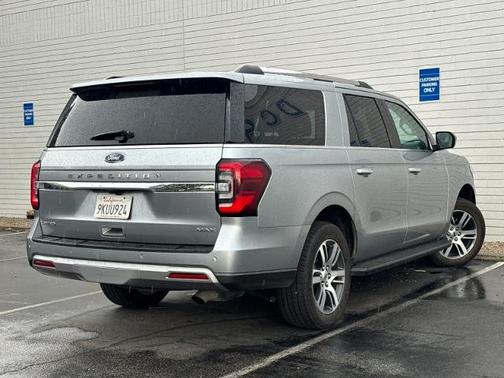 ICONIC SILVER METALLIC 2024 Ford Expedition LIMITED