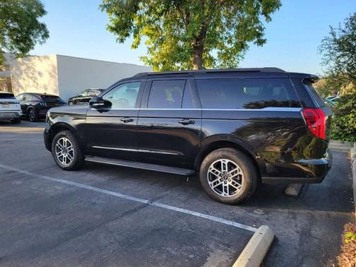 AGATE BLACK METALLIC 2025 Ford Expedition Max ACTIVE