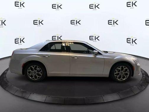 2016 Chrysler 300 S