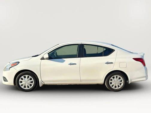 2017 Nissan Versa 1.6 SV