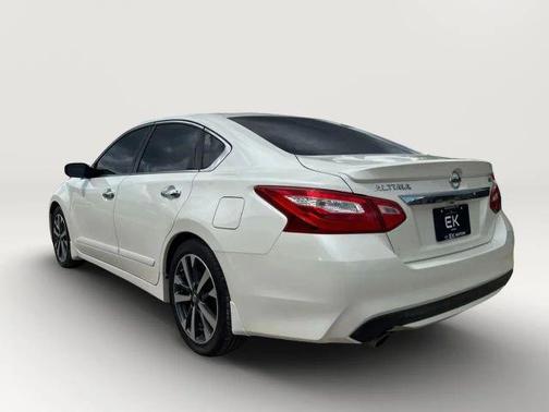2016 Nissan Altima 2.5 SR