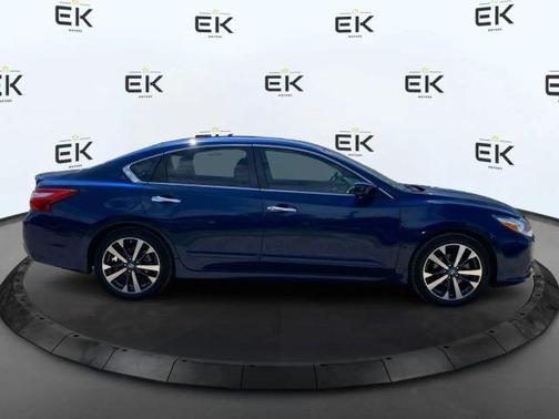2016 Nissan Altima 2.5 SR