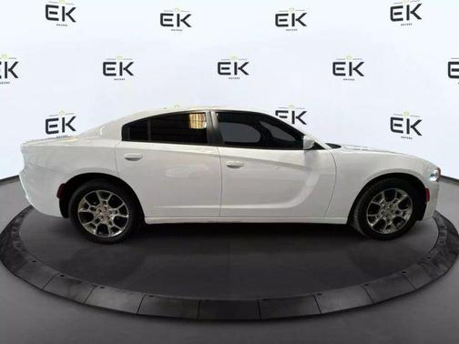 2015 Dodge Charger SE