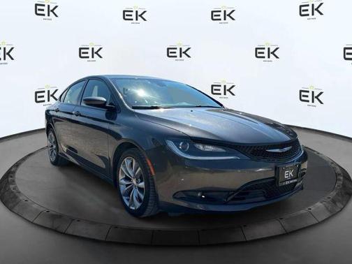 2016 Chrysler 200 S