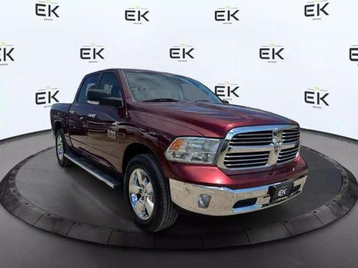 2016 RAM 1500 SLT