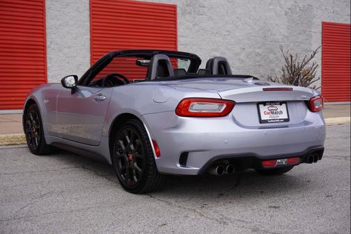 2020 FIAT 124 Spider Base