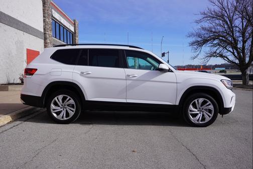 2022 Volkswagen Atlas 3.6L SE w/Technology