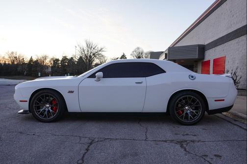 2016 Dodge Challenger SRT 392