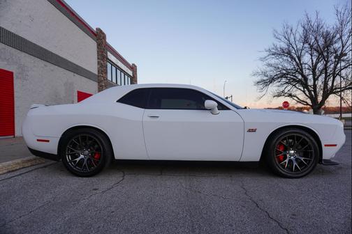 2016 Dodge Challenger SRT 392