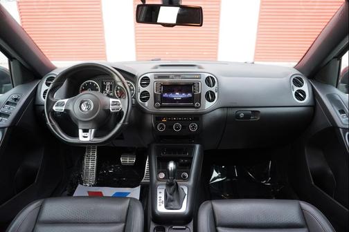 2016 Volkswagen Tiguan R-Line