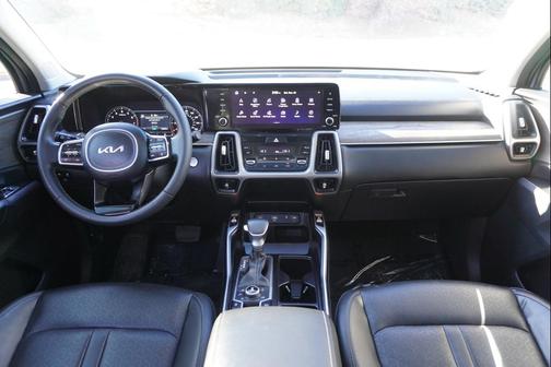 2023 Kia Sorento EX